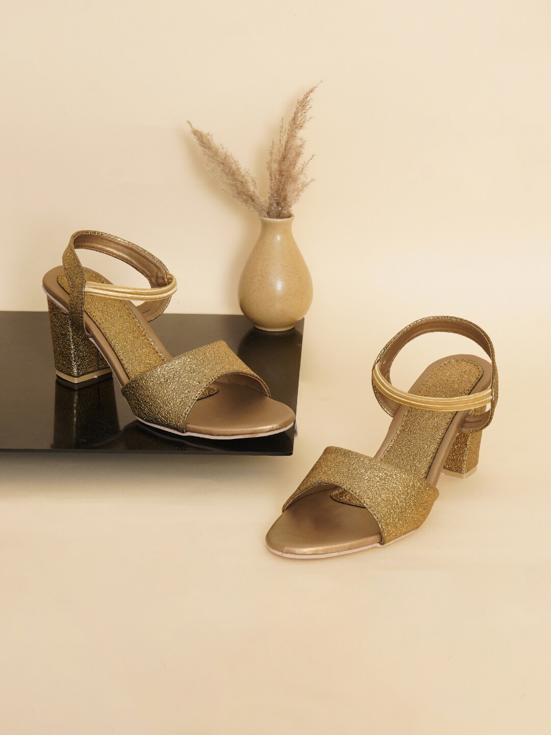 

GLAMZKART Textured Block Heels, Gold