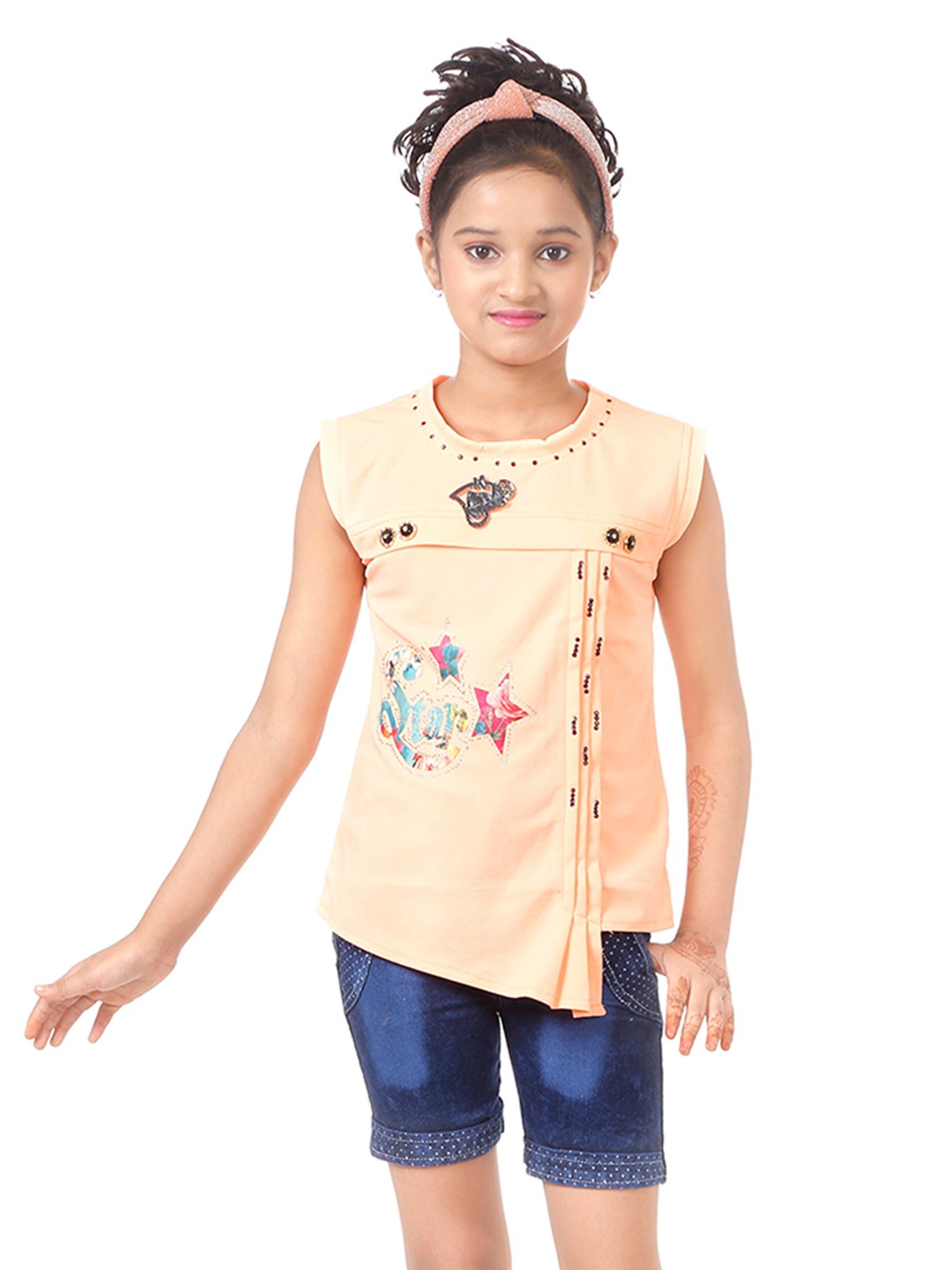 

BAESD Girls Printed Top With Denim Shorts, Peach