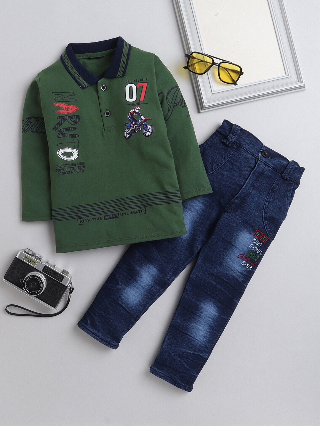 

DKGF FASHION Boys Printed T-shirt with Trousers, Green