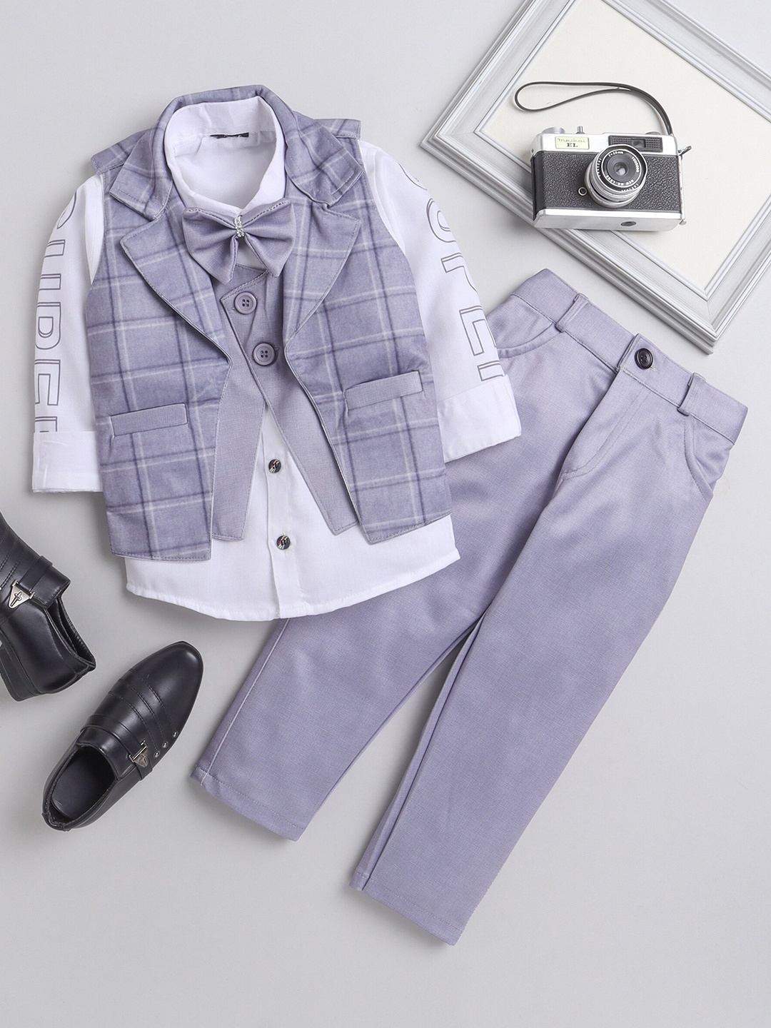 

DKGF FASHION Boys Checked Single Breasted Party 3-Piece Suits With Bow Tie, Grey