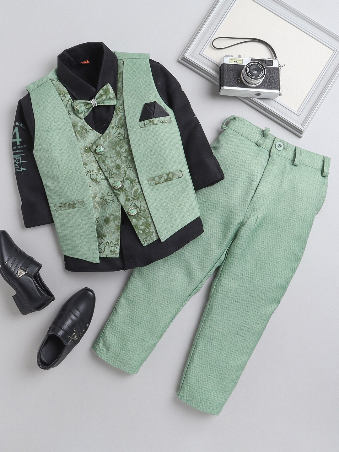 

DKGF FASHION Boys Printed Single Breasted Party 3-Piece Suits, Green