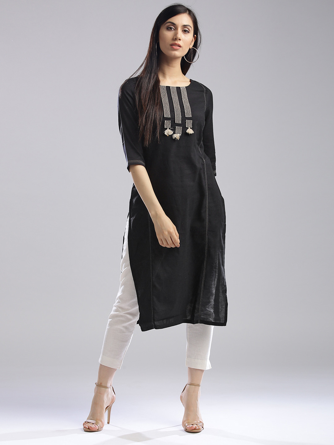 

W Women Black Solid Straight Kurta