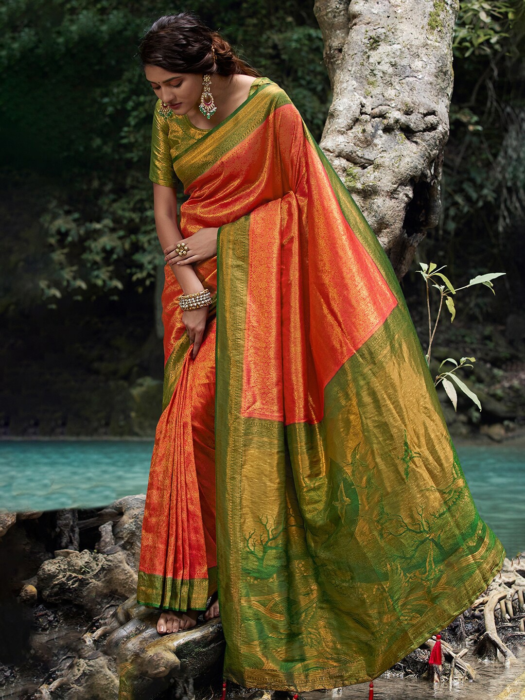 

Saree mall Red & Green Ethnic Motifs Woven Design Zari Banarasi Saree