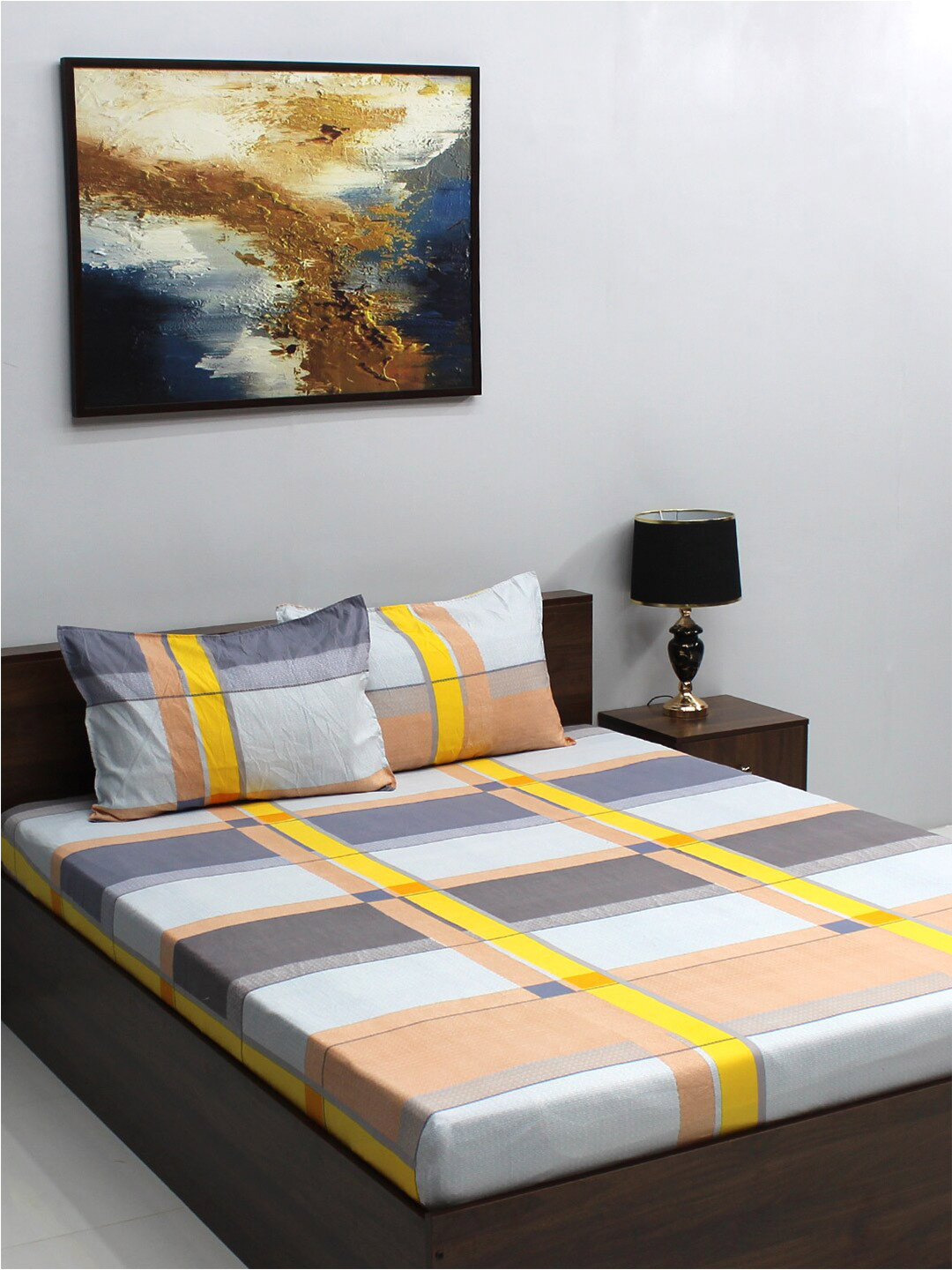 

Raymond Home Serene Grey Geometric Microfiber 164 TC Queen Bedsheet & 2 Pillow Covers