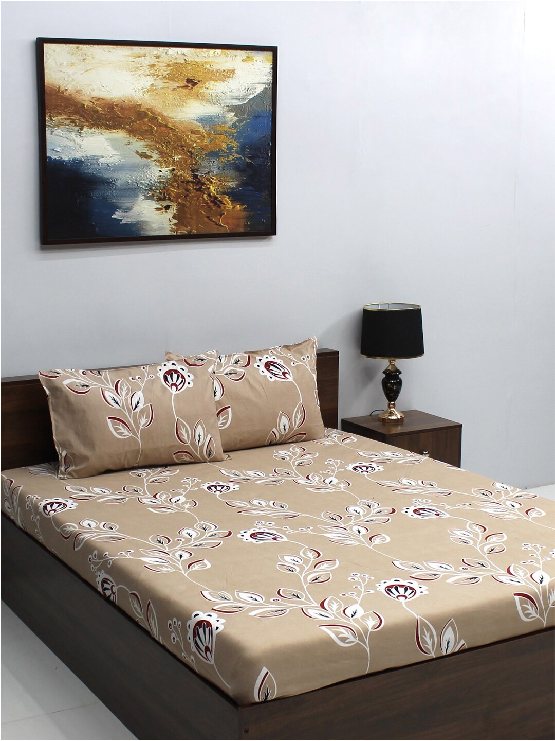 

Raymond Home Serene Grey & Red Floral 164 TC Queen Bedsheet with 2 Pillow Covers