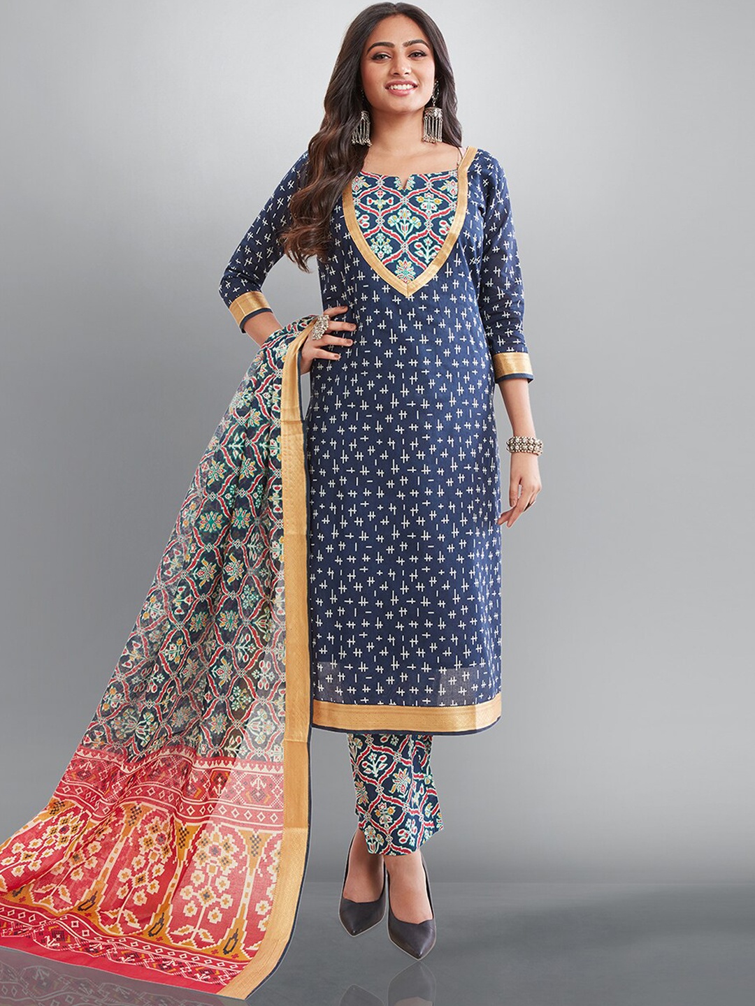 

Jevi Prints Ethnic Motifs Printed Pure Cotton Straight Kurta & Trousers With Dupatta, Blue