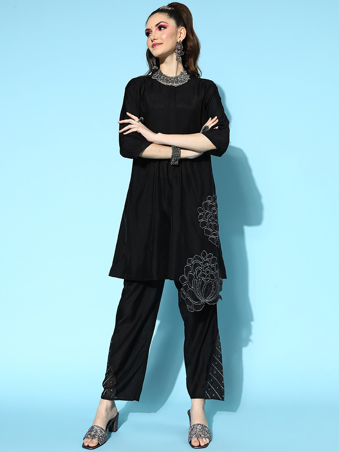 

Indo Era Women Black Embroidered Regular Patchwork Chanderi Cotton Kurti with Trousers