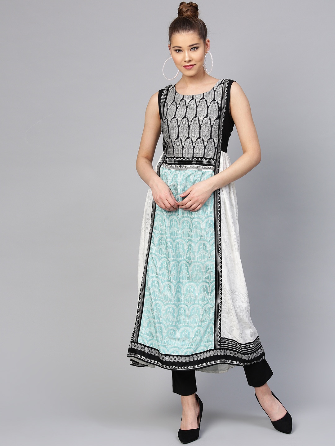 

W Women White & Blue Printed A-Line Kurta
