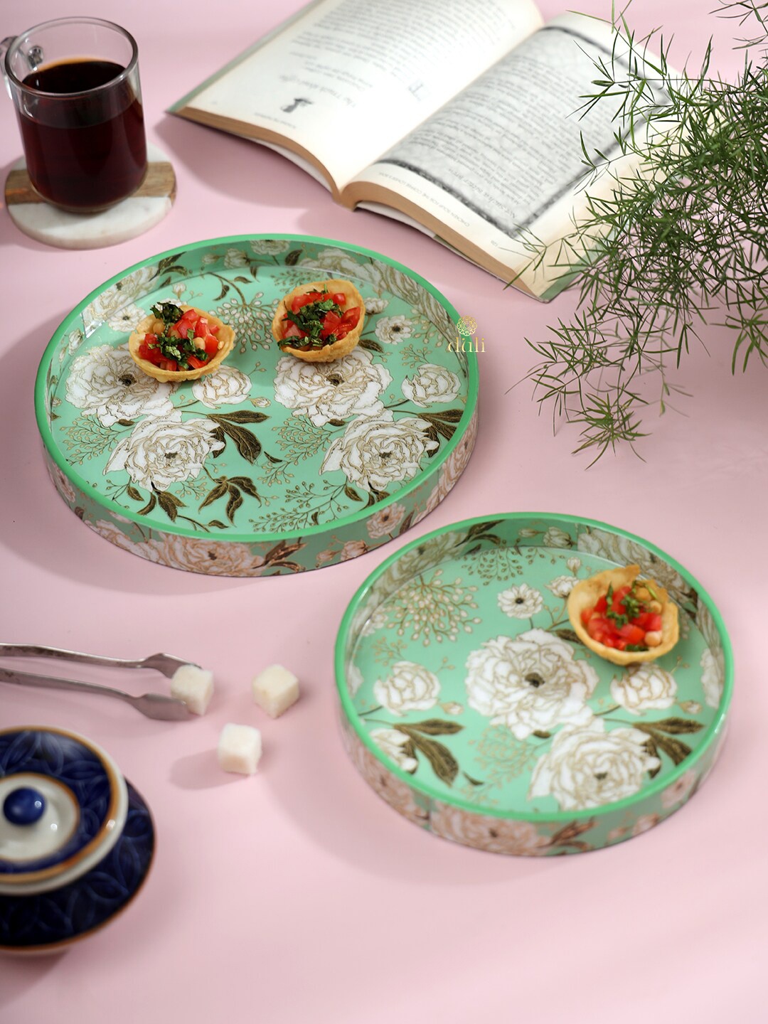 

DULI Green & White 2 Pieces Printed Serving Trays
