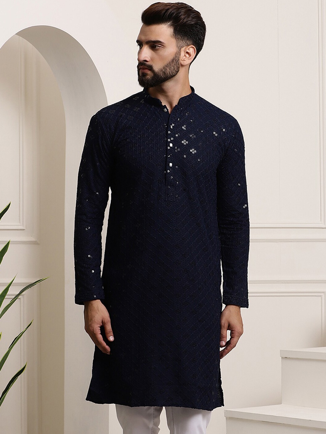

SOJANYA Geometric Embroidered Sequinned Pure Cotton Straight Kurta, Navy blue
