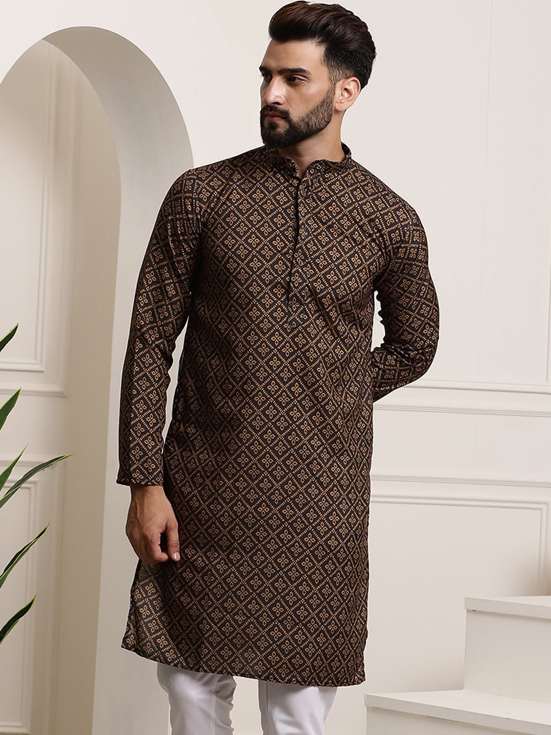 

SOJANYA Ethnic Motifs Printed Pure Cotton Kurta, Black