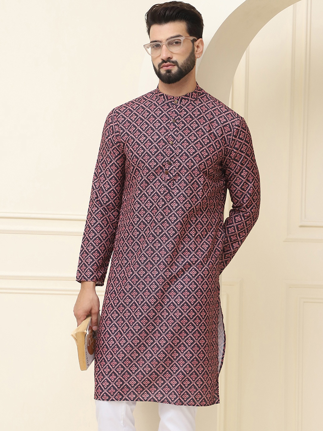 

SOJANYA Ethnic Motifs Printed Pure Cotton Kurta, Black