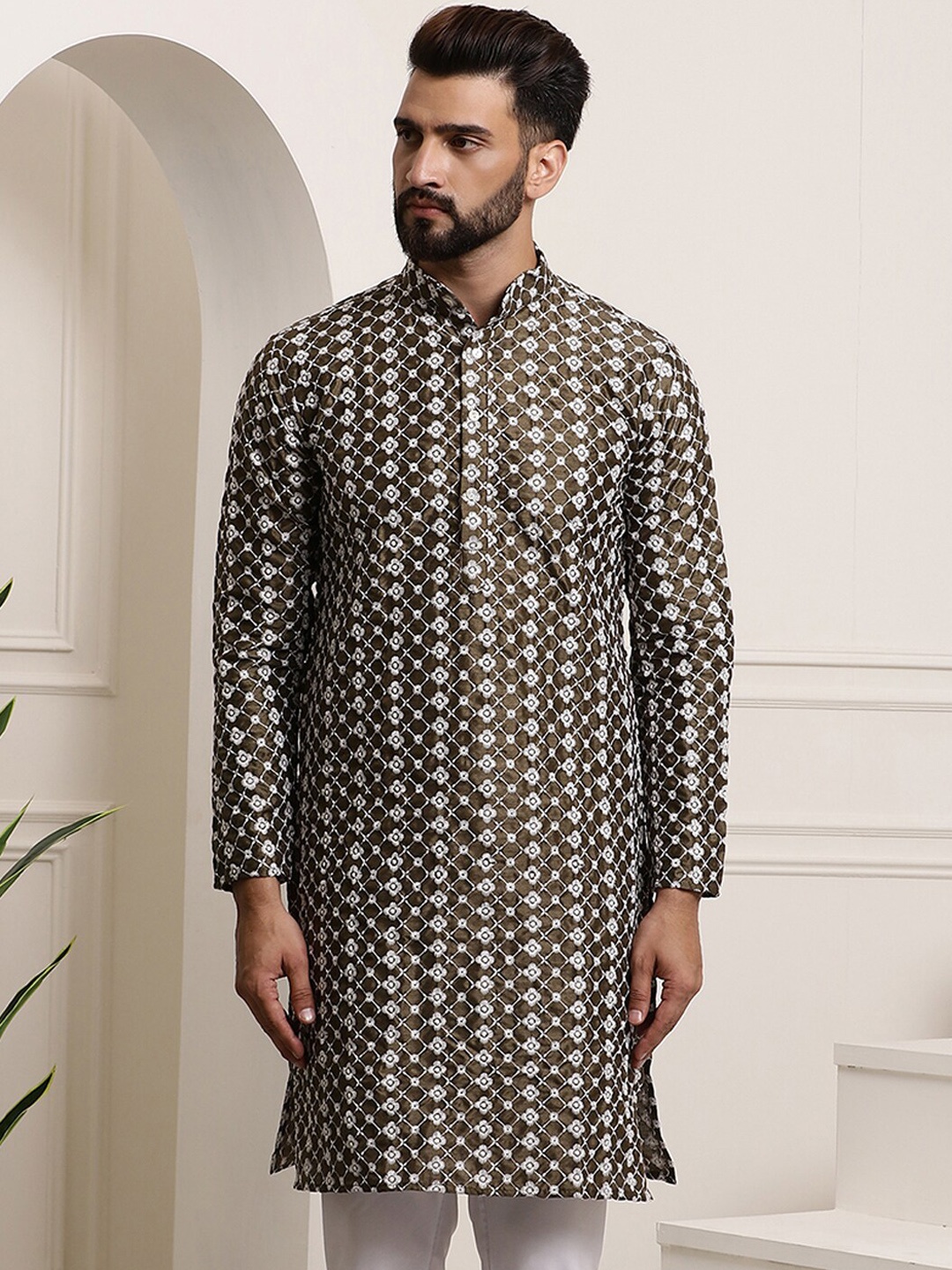 

SOJANYA Floral Embroidered Straight Silk Cotton Kurta, Olive