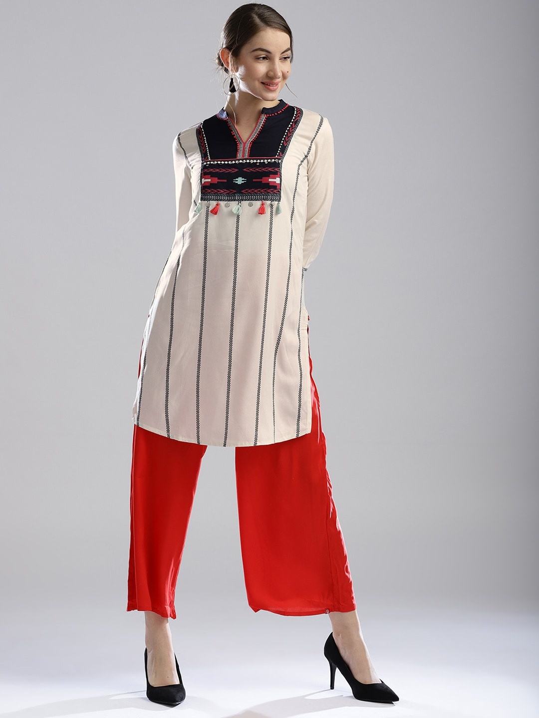 

W Women Off-White & Navy Striped Straight Sustainable Kurta