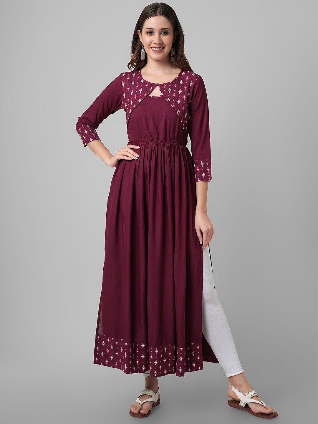 

DAEVISH Ethnic Motifs Printed Work A-Line Kurta, Maroon