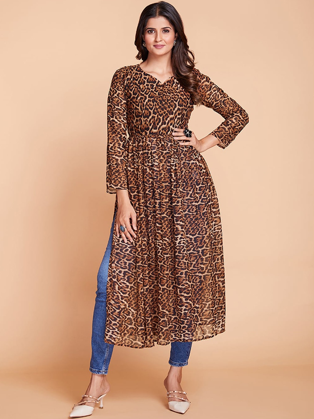 

Fusionic Animal Printed A-Line Kurta, Brown