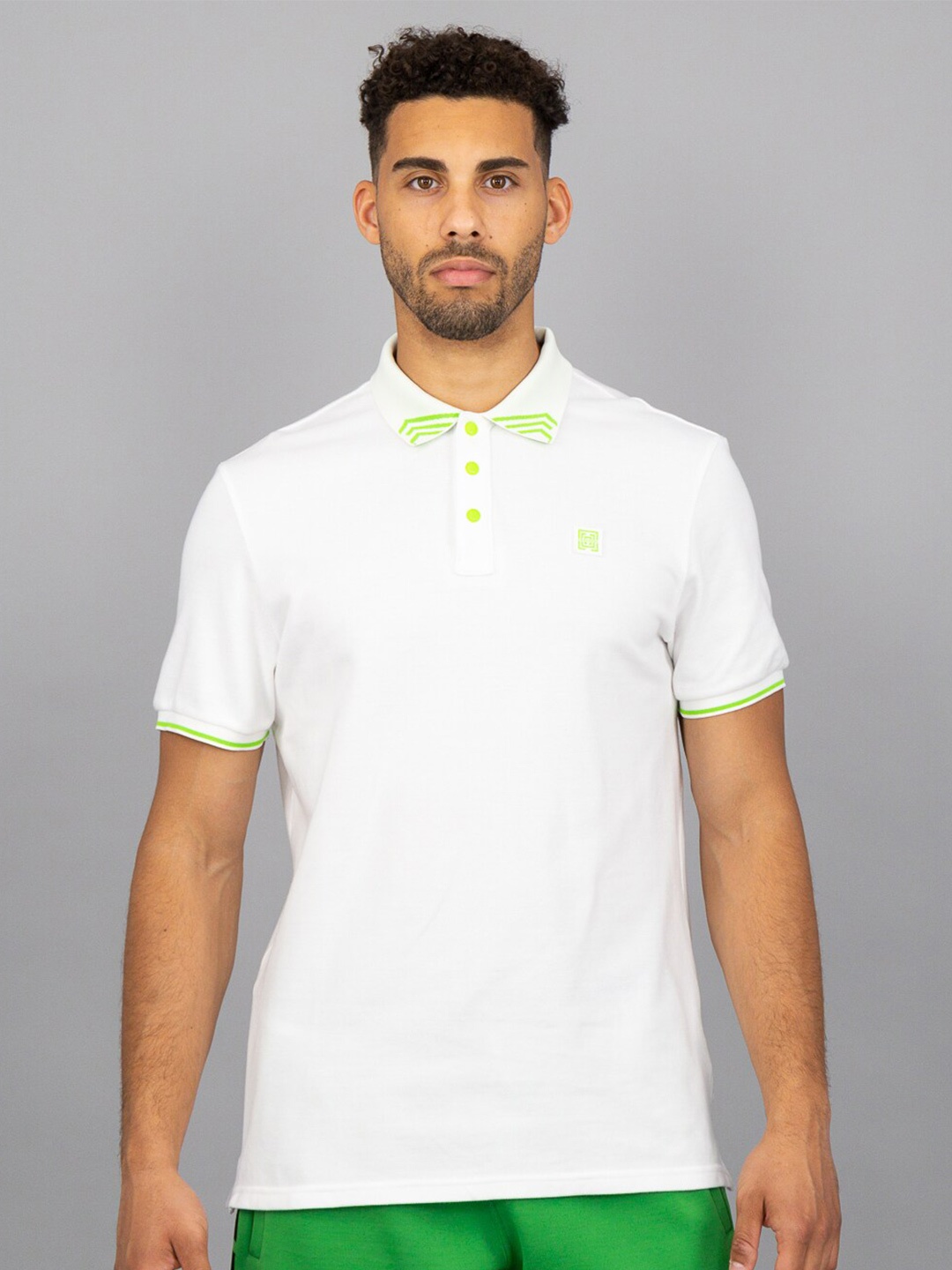 

FREESOUL Colourblocked Polo Collar Cotton Regular T-shirt, White