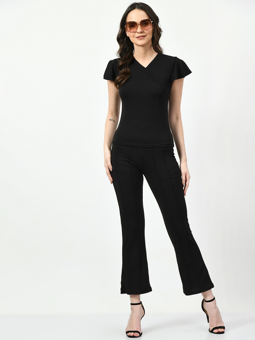 

CLAFOUTIS V-Neck Top With Trousers, Black