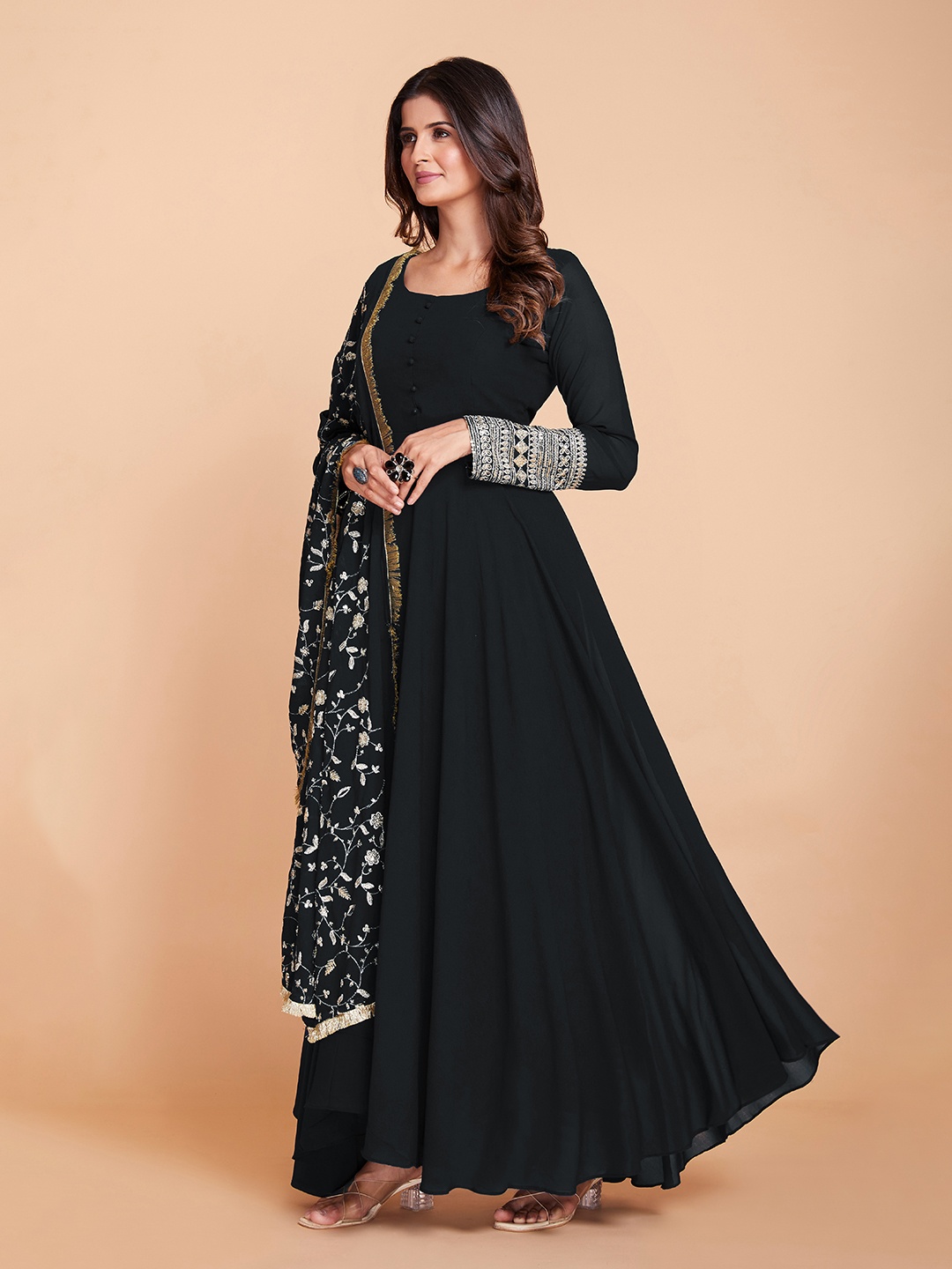 

Fusionic Women Black Empire Kurta with Trousers & With Dupatta