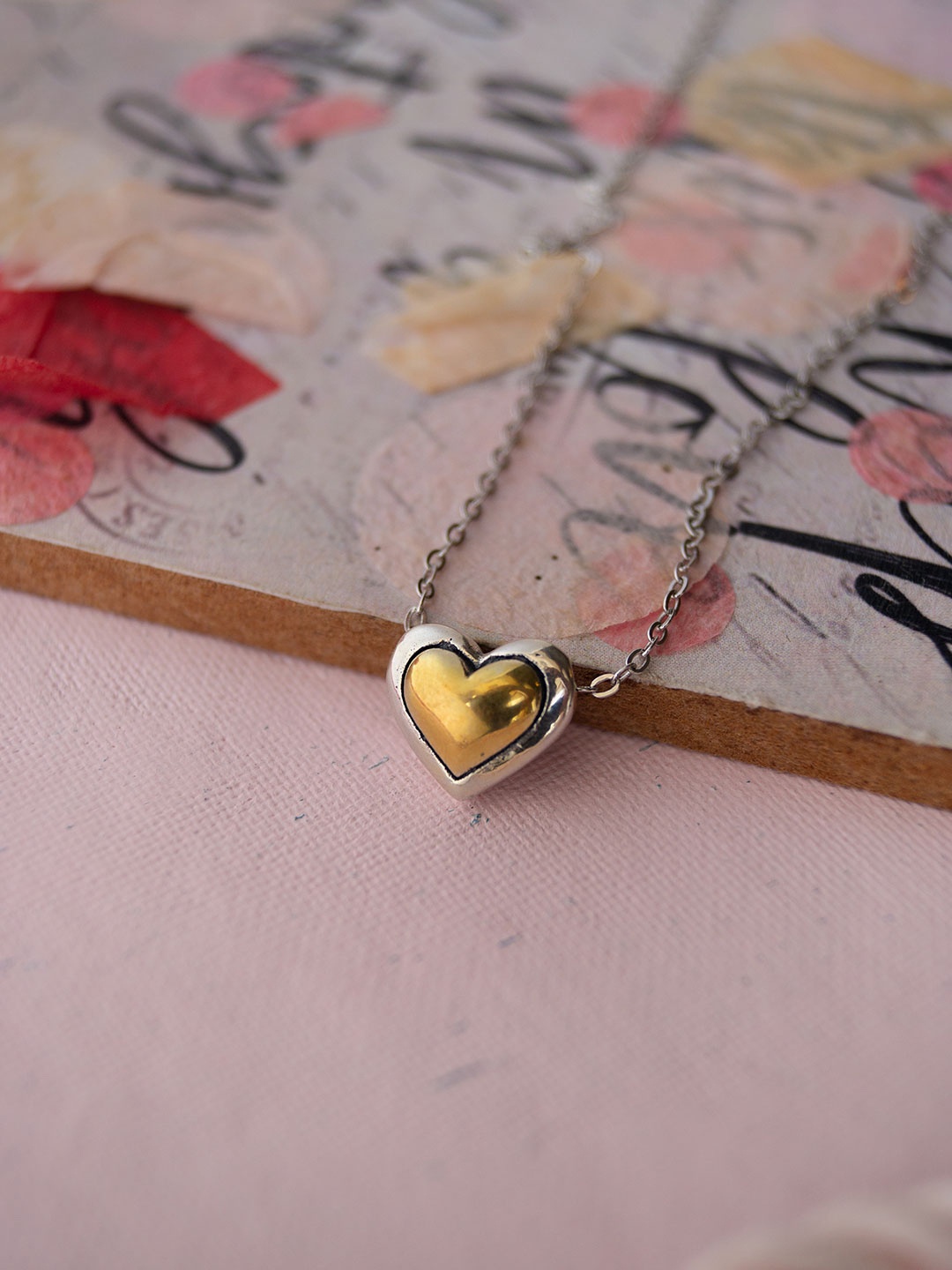 

MANNASH Sterling Silver Rhodium-Plated Heart Pendent Chain