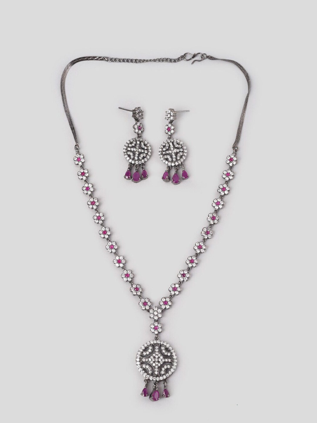 

phuljhadi Silver-Plated Stone-Studded Jewellery Set