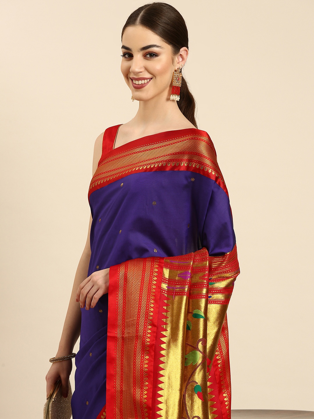 

Varkala Silk Sarees Violet & Red Ethnic Motifs Zari Silk Blend Handloom Paithani Saree