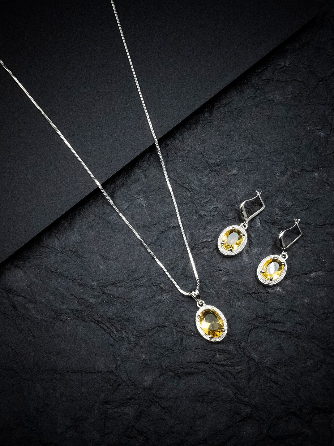

StileAdda Rhodium Plated AD Studded Pendant Set, Yellow