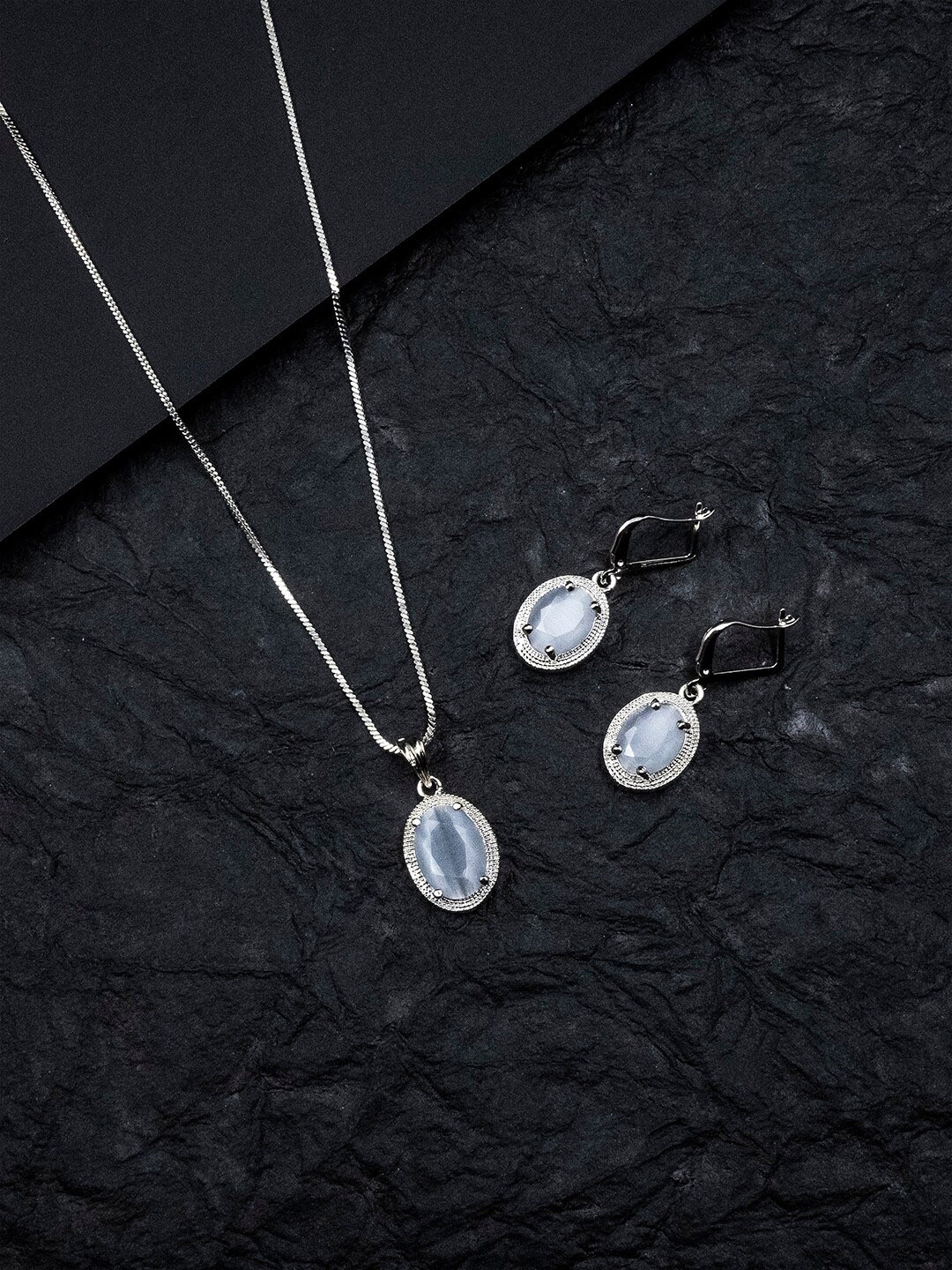 

StileAdda Rhodium Plated AD Studded Pendant Set, Grey