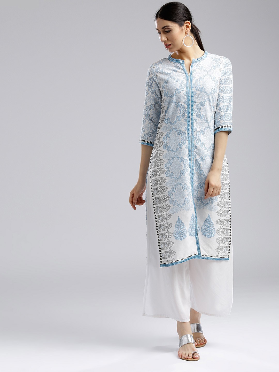 

W Women White & Blue Printed Straight Kurta