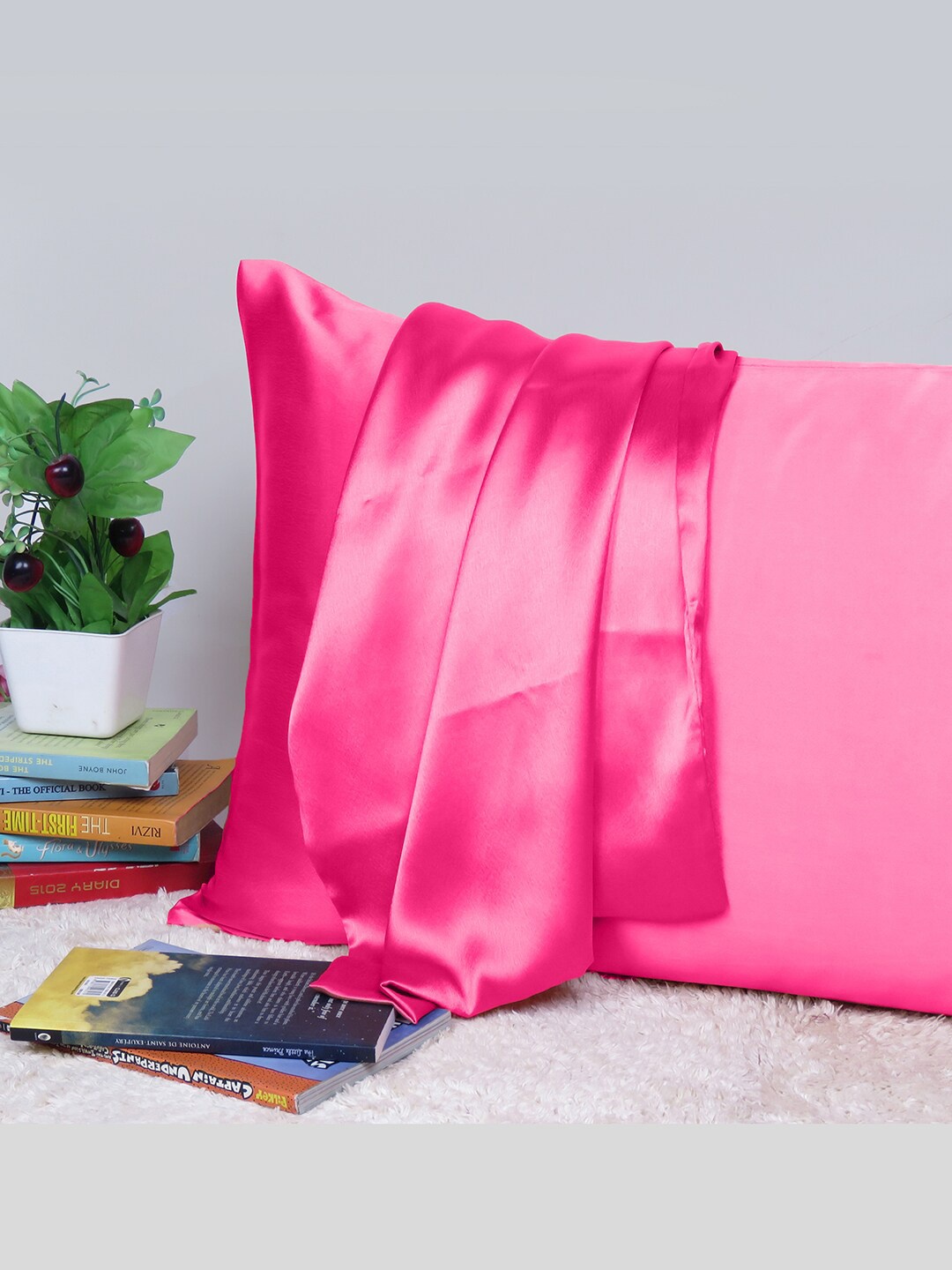 

OUSSUM Riara Pink Single Satin Rectangular Pillow Cover