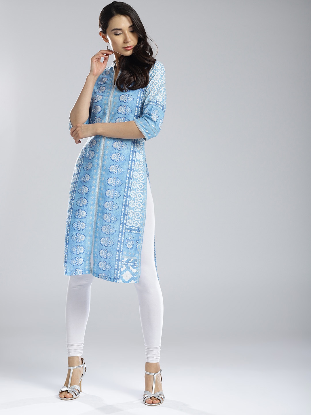 

W Women Blue & White Printed Straight Kurta