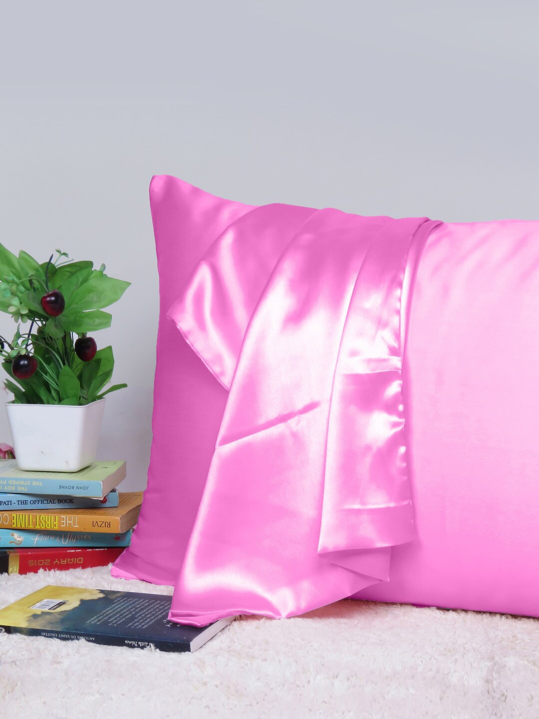 

OUSSUM Riara Camellia Rose Single Satin Rectangular Pillow Cover