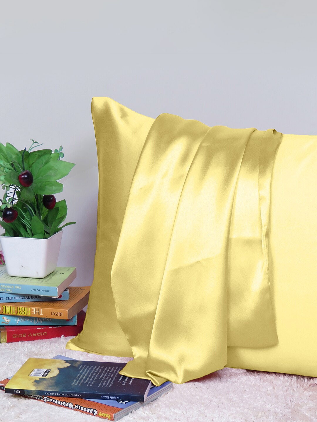 OUSSUM Riara Yellow Satin Decorative Rectangular Pillow Cover
