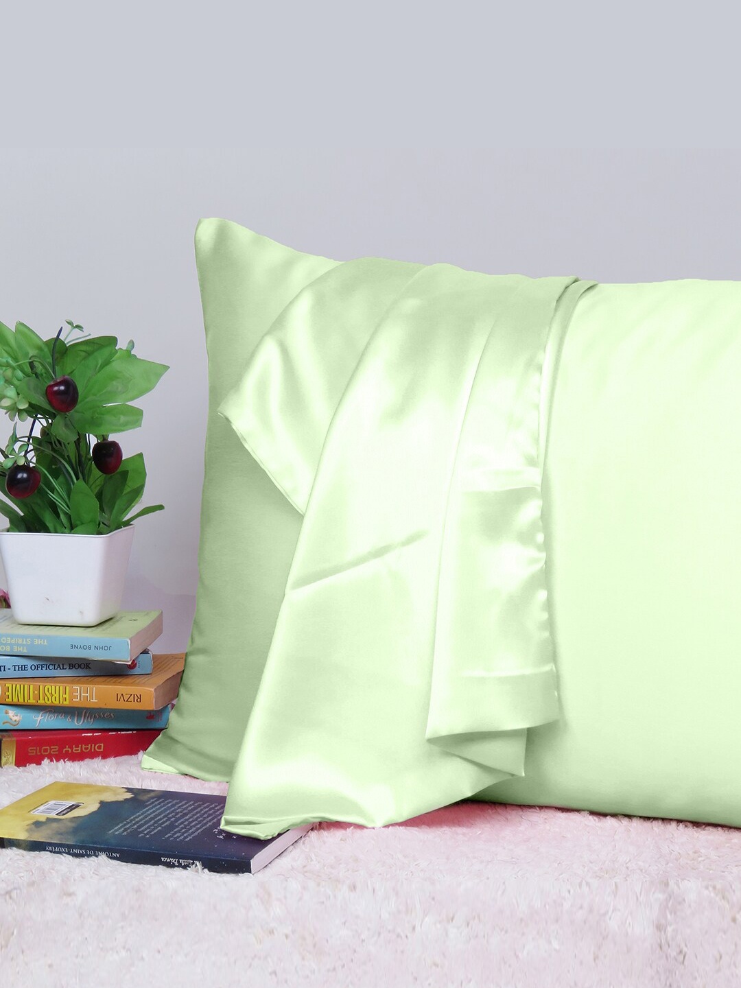 

OUSSUM Green Satin Single Decorative Pillow Covers