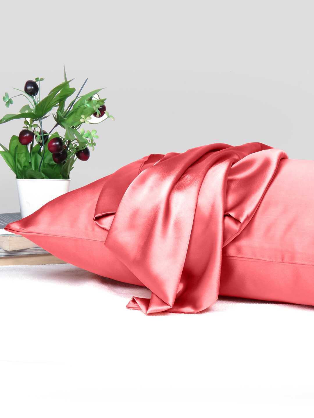 

OUSSUM Riara Pink Satin Rectangular Pillow Cover