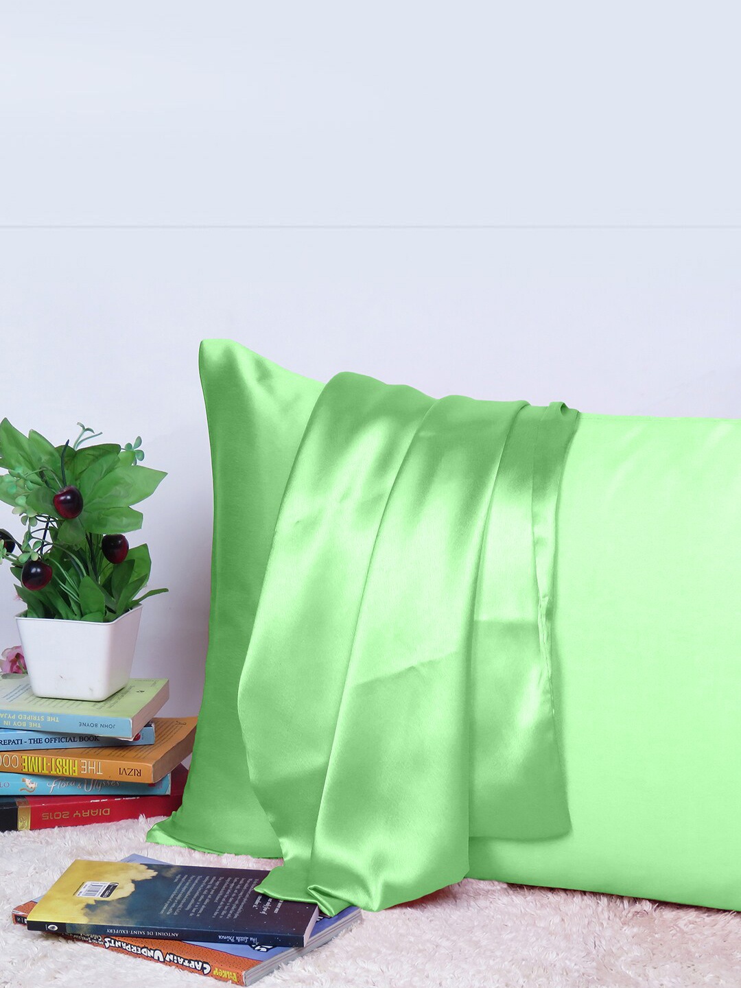 

OUSSUM Green Satin Single Decorative Pillow Cover