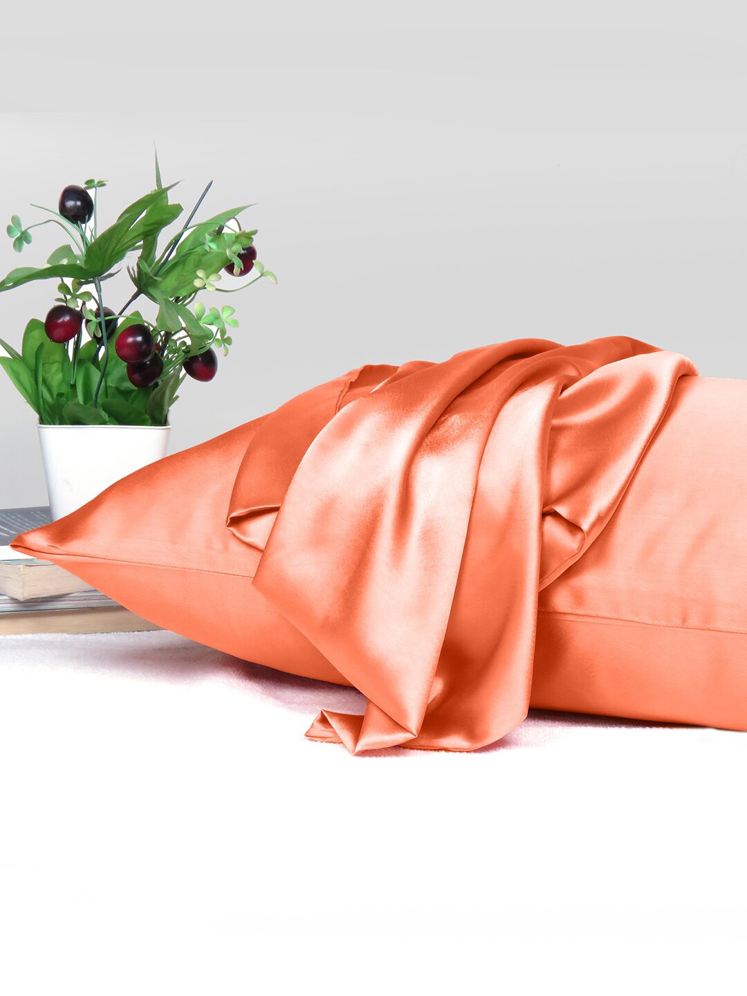 

OUSSUM Orange Single Satin Rectangular Pillow Cover
