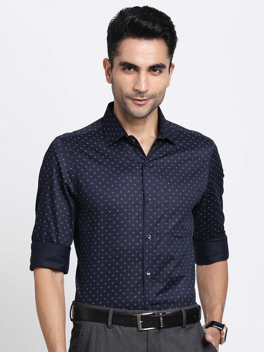 

Turtle Modern Micro Ditsy Printed Spread Collar Slim Fit Formal Shirt, Navy blue