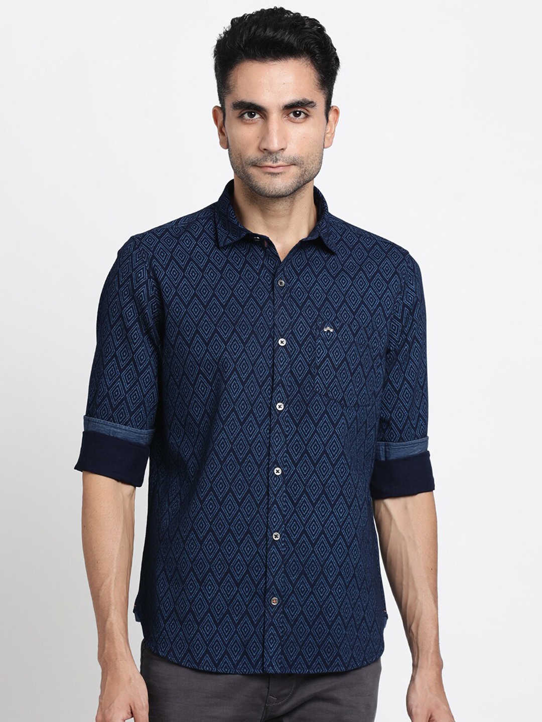 

Turtle Relaxed Slim Fit Micro Ditsy Printed Pure Cotton Casual Shirt, Navy blue