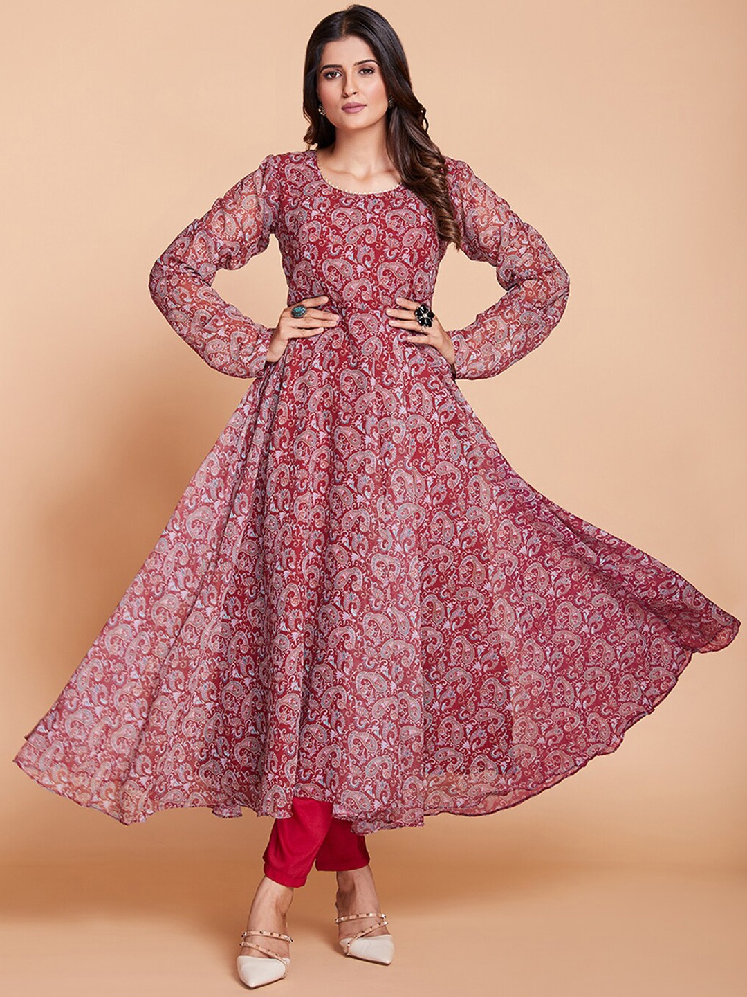 

Fusionic Paisley Printed Anarkali Kurta with Trousers & With Dupatta, Maroon