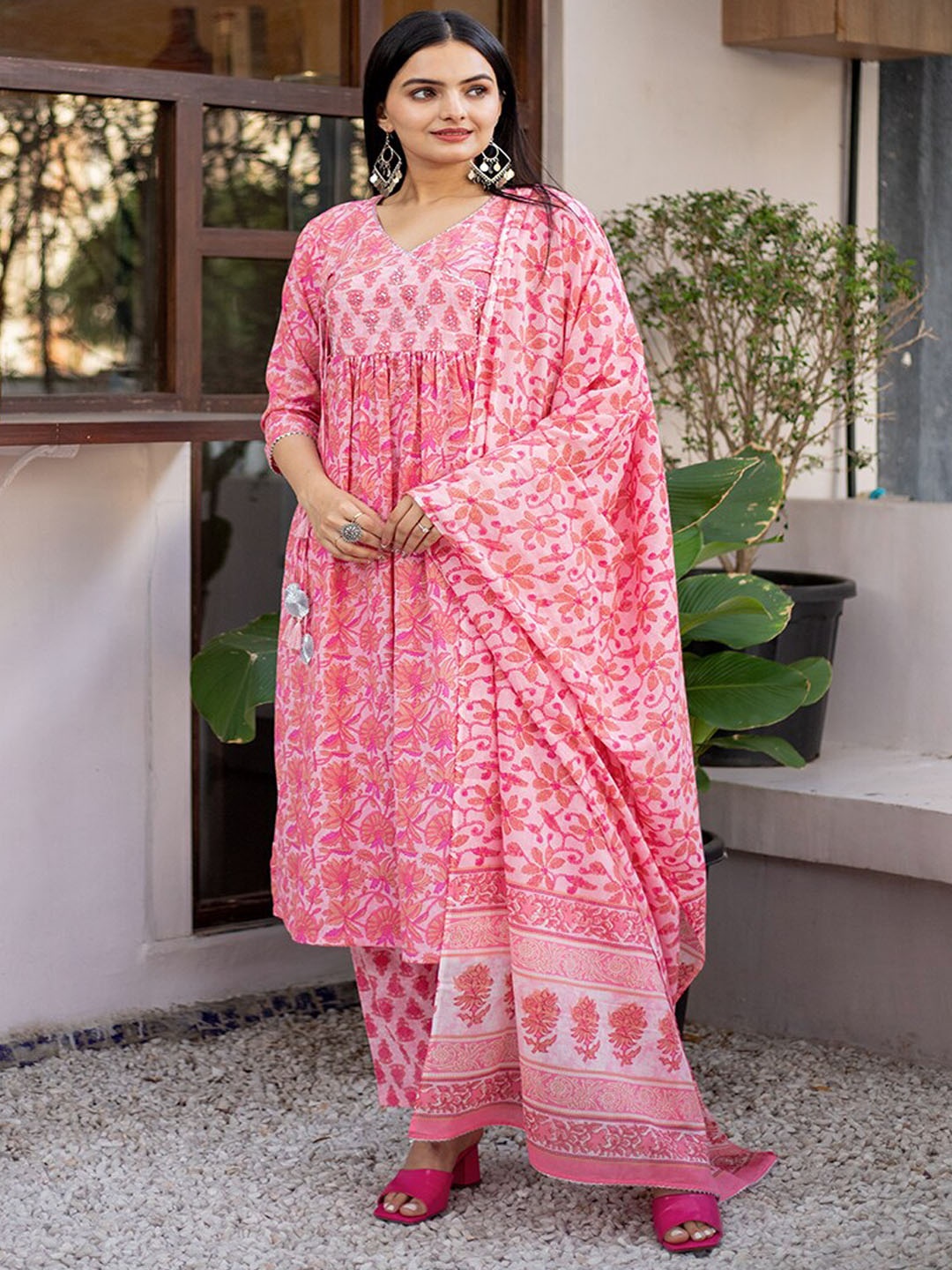 

WEAVLLITE Floral Printed Angrakha Pure Cotton Kurta with Trousers & Dupatta, Pink