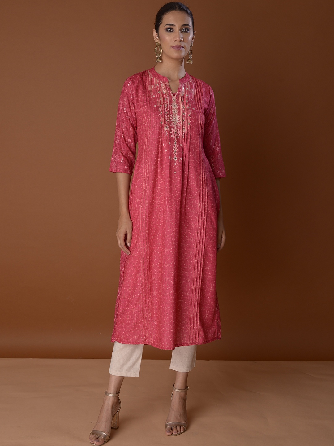 

PINKSKY Ethnic Motifs Printed Thread Work Kurta, Pink