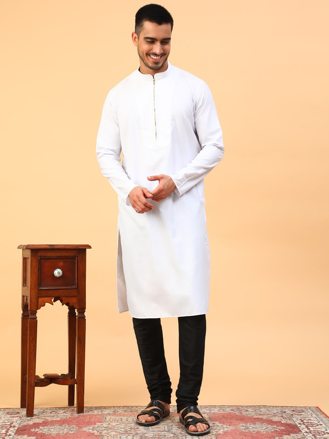 

TABARD Men White Regular Pure Cotton Kurta with Churidar