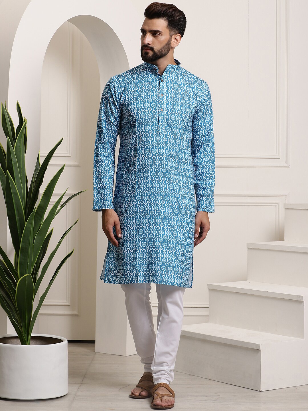 

SOJANYA Ethnic Motifs Printed Mandarin Collar Pure Cotton Straight Kurta With Churidar, Turquoise blue