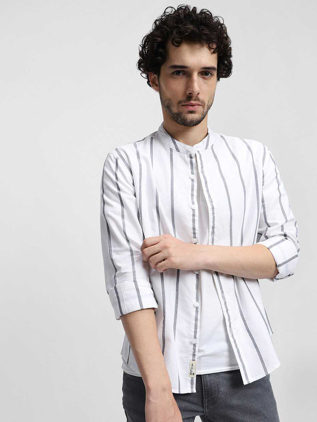 

Dennis Lingo Men Striped Slim Fit Pure Cotton Casual Shirt, White