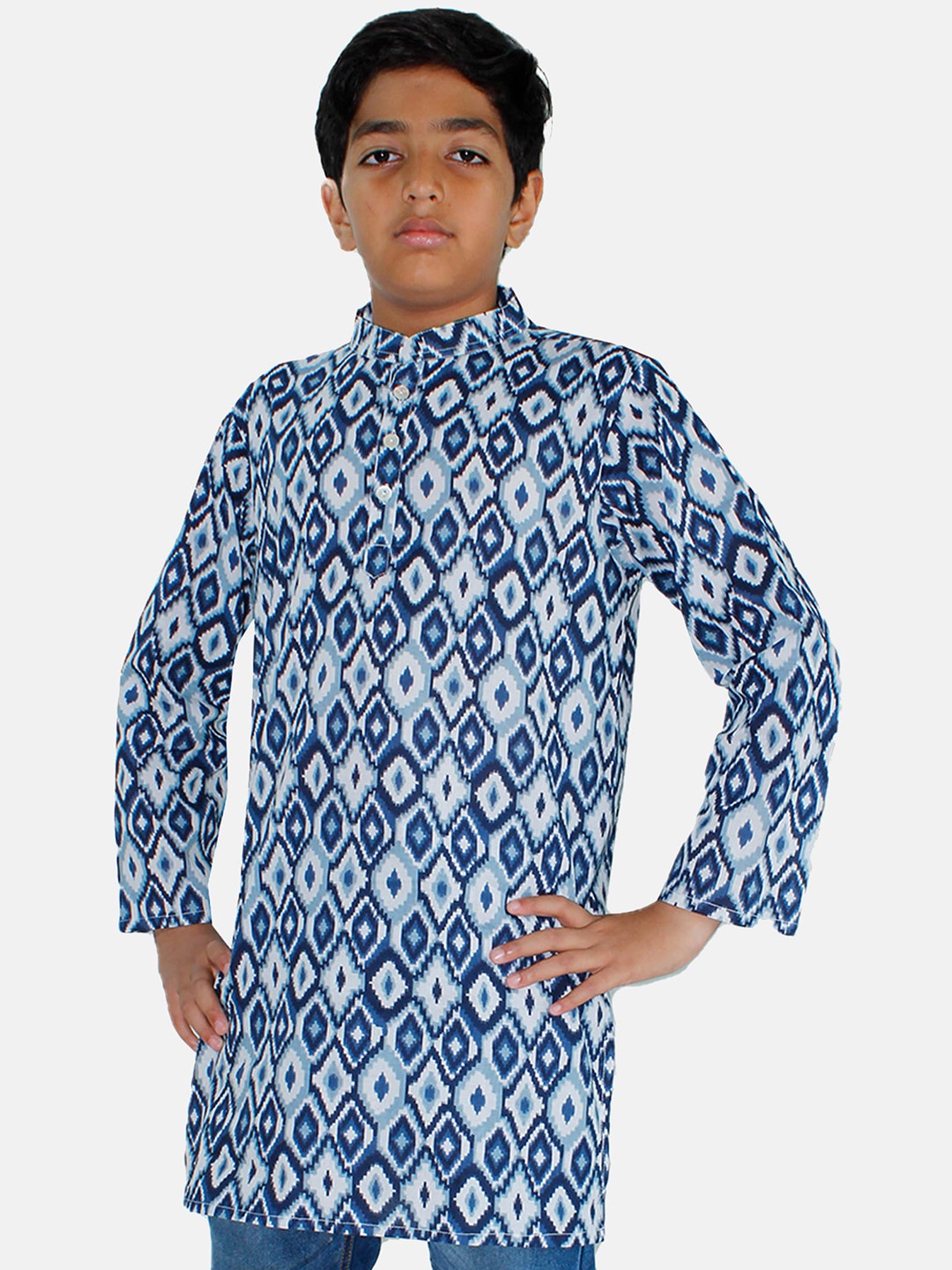 

KiddoPanti Boys Geometric Printed Mandarin Collar Cotton Kurta, Blue