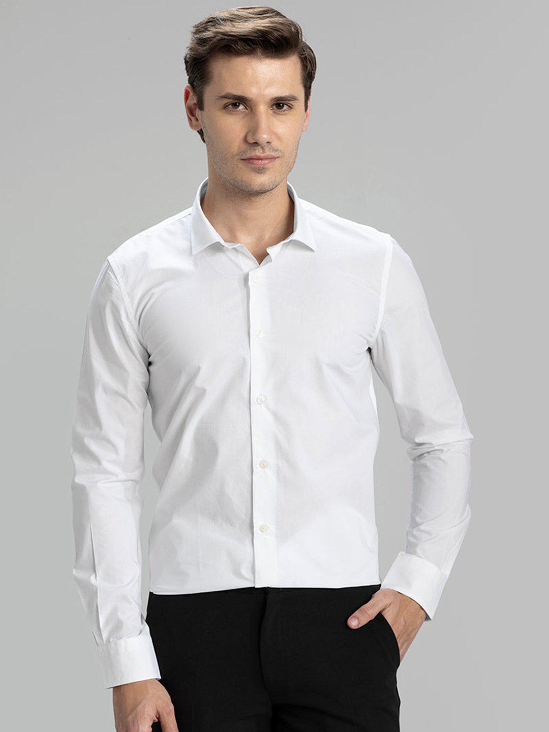 

Snitch White Classic Slim Fit Opaque Cotton Casual Shirt