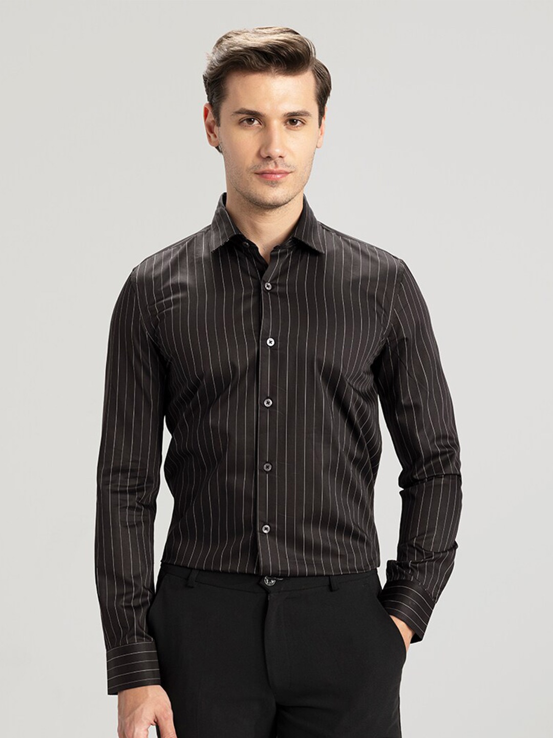 

Snitch Black Classic Slim Fit Vertical Striped Cotton Casual Shirt