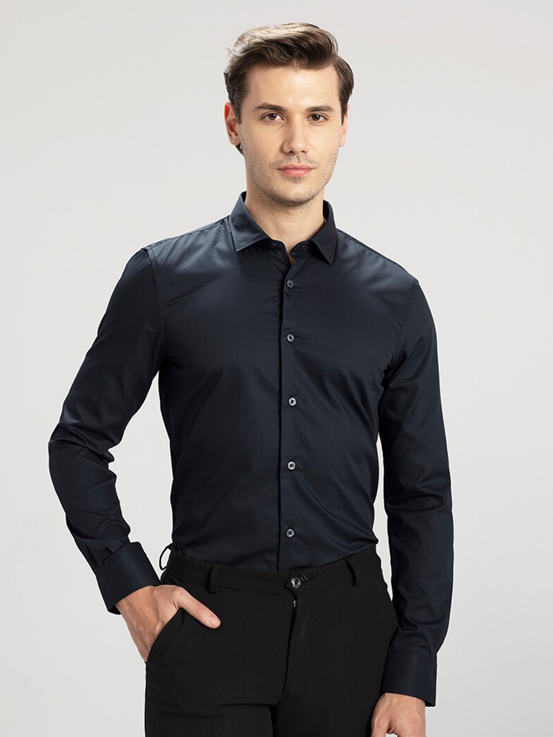 

Snitch Black Classic Slim Fit Cotton Casual Shirt