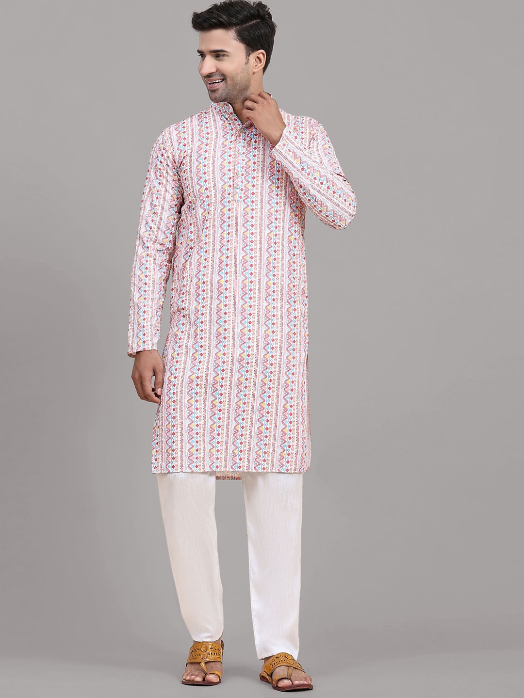 

Fabcartz Ethnic Motifs Printed Band Collar Straight Kurta with Pyjamas, Pink